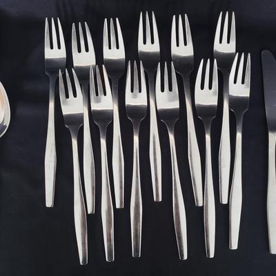 10 Person Dansk Silverware Set (PB-KD)