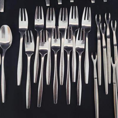 10 Person Dansk Silverware Set (PB-KD)