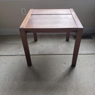 Gunlocke Company Side Table (PB-KD)