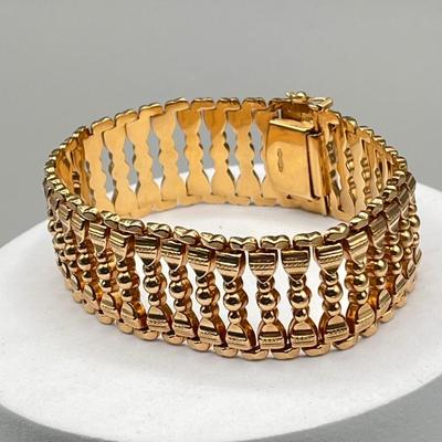 LOT 129J: 18K Gold 7.5" Bracelet - Marked 282VI 750 - 38 Grams