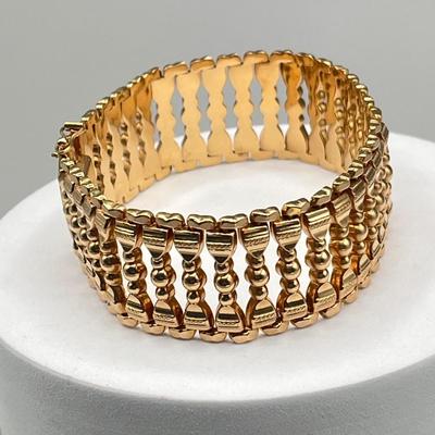 LOT 129J: 18K Gold 7.5" Bracelet - Marked 282VI 750 - 38 Grams