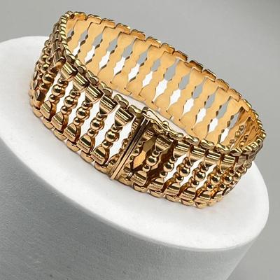 LOT 129J: 18K Gold 7.5" Bracelet - Marked 282VI 750 - 38 Grams