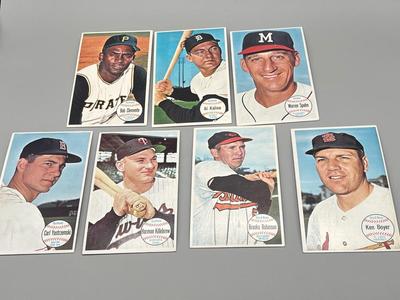 LOT 131B: 1964 Topps Giant Baseball Cards (7) - Clemente, Spahn, Yastrzemski, Kaline, Killebrew, Ken Boyer Brooks Robinson,