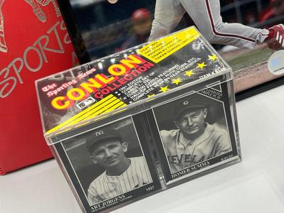 LOT 132B: Baseball Cards and Memorabilia