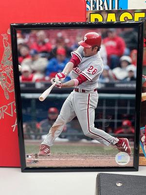 LOT 132B: Baseball Cards and Memorabilia