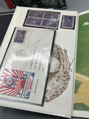 LOT 132B: Baseball Cards and Memorabilia