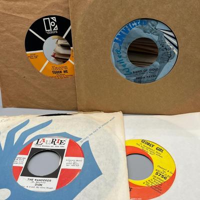 LOT 184B: Stack of 45s Vinyl (Dozens of Records) - The Beatles, The Doors, The Byrds and Much More