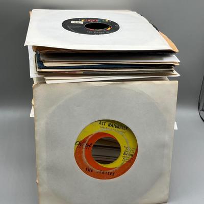LOT 184B: Stack of 45s Vinyl (Dozens of Records) - The Beatles, The Doors, The Byrds and Much More