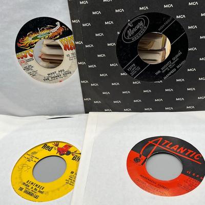 LOT 184B: Stack of 45s Vinyl (Dozens of Records) - The Beatles, The Doors, The Byrds and Much More