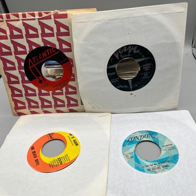 LOT 185B: Stack of 45s Vinyl (Dozens of Records) - Led Zeppelin, The Beach Boys, Rolling Stones and Much More