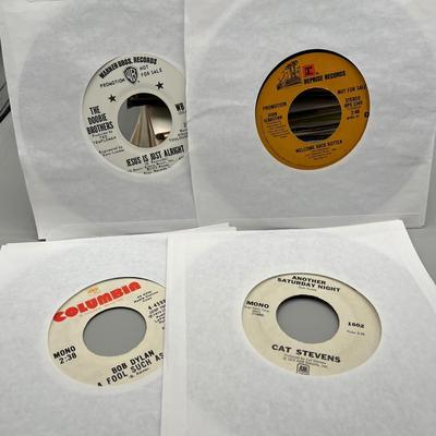 LOT 186B: Stack of 45s Vinyl (Dozens of Records) - The Rolling Stones, Lou Reed, The Monkees and Much More