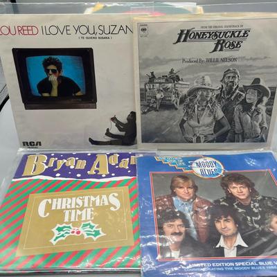 LOT 188B: Stack of 45s Vinyl (Dozens of Records) - James Taylor, Frank Sinatra, Moody Blues and Much More