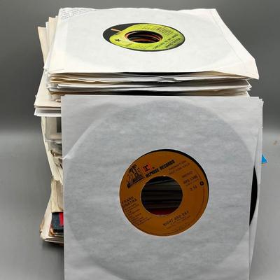LOT 188B: Stack of 45s Vinyl (Dozens of Records) - James Taylor, Frank Sinatra, Moody Blues and Much More