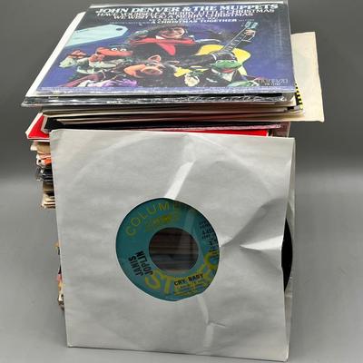 LOT 189B: Stack of 45s Vinyl (Dozens of Records) - Janis Joplin, Grateful Dead, Stevie Wonder and Much More