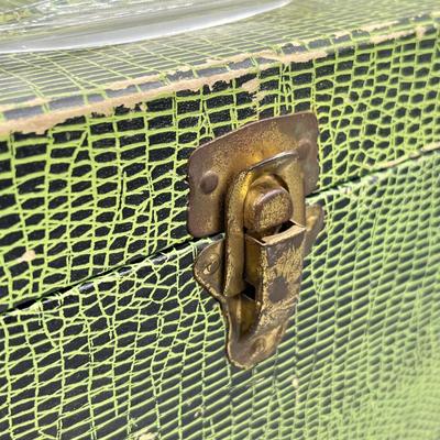 LOT 191B: Three Vintage 45 Record Carrying Cases Filled with Vinyl Single Records - Elvis, Prince, Rolling Stones and Much More