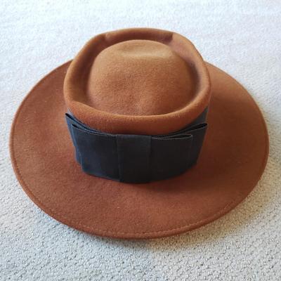 Vintage 50's/60's Style Hats and Purses (PC-KD)