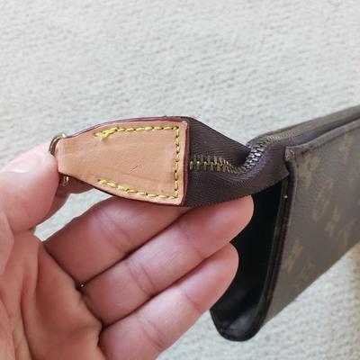 Louis Vuitton Small Toiletry Bag (PC-KD)