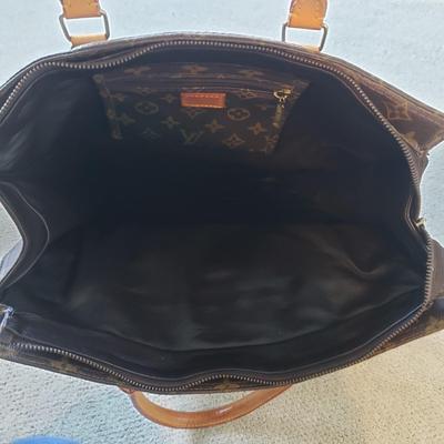 Louis Vuitton Tote Bag (PC-KD)