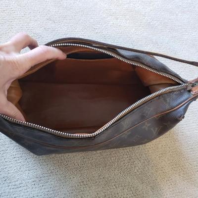 Louis Vuitton Handbag (PC-KD)