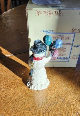 3 Bellsnickel figurines