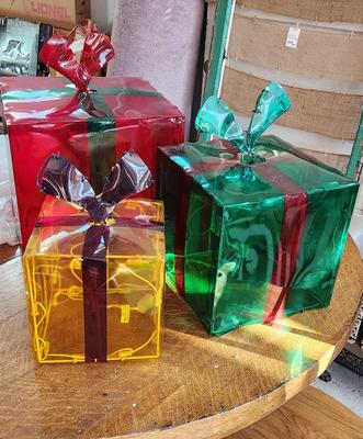 Set of 3 packages decor