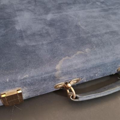 LOT 114B: Vintage Aries Travel Backgammon, Marlboro Poker Chip Set, Pleasantime Domino Set & More