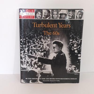 LOT 145B: Delbert L. Earisman 'Hippies in Our Midst' 1968, Sterling Publishing Hippie Coffee Table Book, Stallings' Rock...