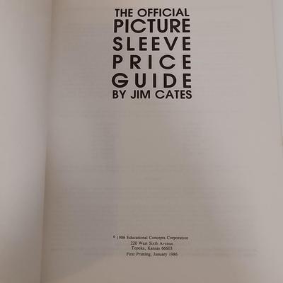 LOT 157B: Vinyl Junkie Sign w/ Books on Record Collecting