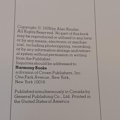 LOT 158B: Vintage David Bowie: The Illustrated Record 1981, Rolling Stones: The Illustrated Record 1976, Writings and Drawings by Bob...