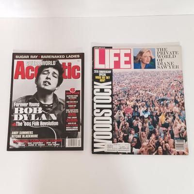 LOT 158B: Vintage David Bowie: The Illustrated Record 1981, Rolling Stones: The Illustrated Record 1976, Writings and Drawings by Bob...