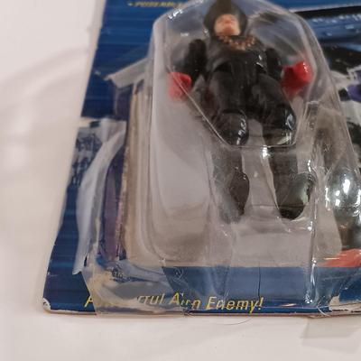 LOT 159B: Vintage 1988 Galoob Star Trek The Next Generation Action Figures