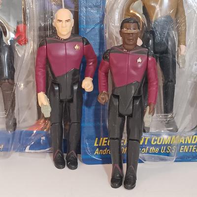 LOT 159B: Vintage 1988 Galoob Star Trek The Next Generation Action Figures