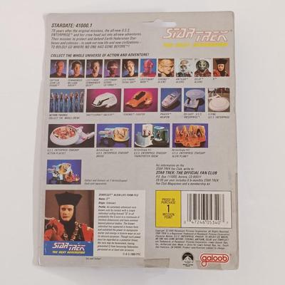 LOT 159B: Vintage 1988 Galoob Star Trek The Next Generation Action Figures