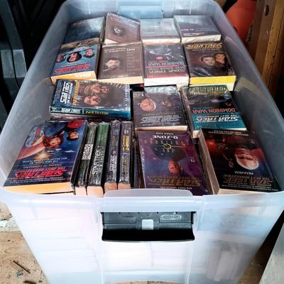 LOT 163S: Large Collection of Star Trek Novels