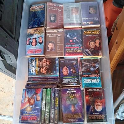 LOT 163S: Large Collection of Star Trek Novels