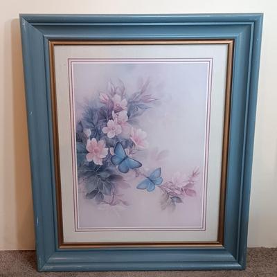 LOT 169B: Vintage Butterfly Prints, Wood Candle Holders, Stained Glass Wall Brackets & More