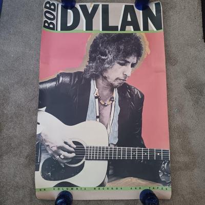 LOT 172B: Vintage Bob Dylan Poster w/ The Bob Dylan Scrapbook & More