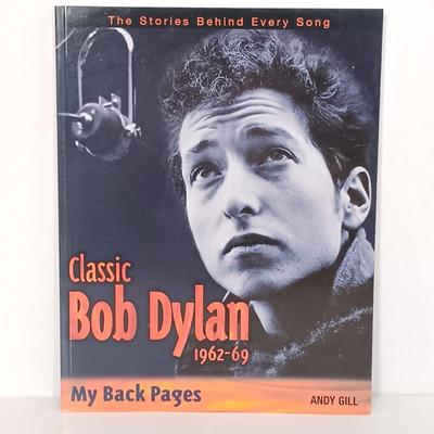 LOT 172B: Vintage Bob Dylan Poster w/ The Bob Dylan Scrapbook & More