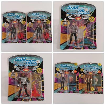LOT 201B: Playmates Early 90s Star Trek The Next Generation Action Figures