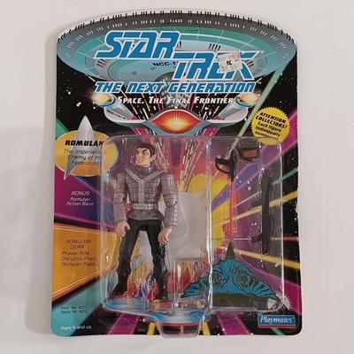 LOT 201B: Playmates Early 90s Star Trek The Next Generation Action Figures