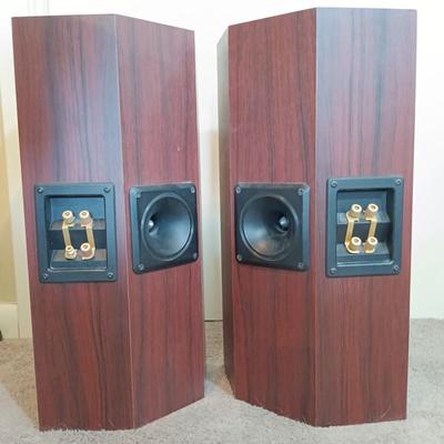 LOT 205B: Acoustic Image Pure Titanium GT-338 Bi-Amp Bookshelf HiFi Speakers