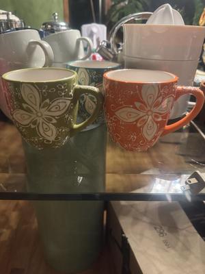 Mug lot