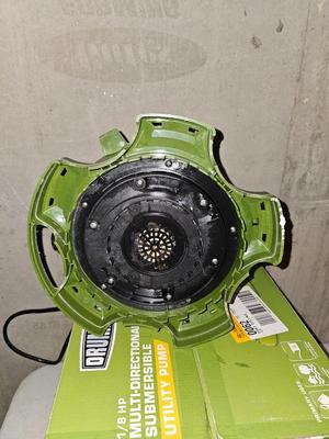 Drummond 1/6 HP Multi-Directional Submersible Utility pump