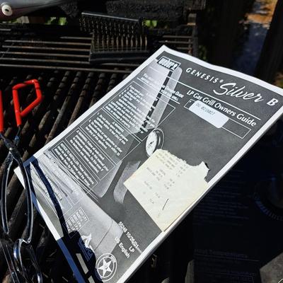 Weber "Genesis Silver B" LP Gas Grill & Assessories (FD-SD)
