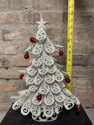 Santa and Sparkly Tree