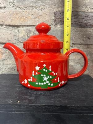 Waechtersbach Teapot and Two Teacups