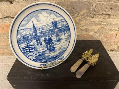 Commemorative Plate and Cheese Knives