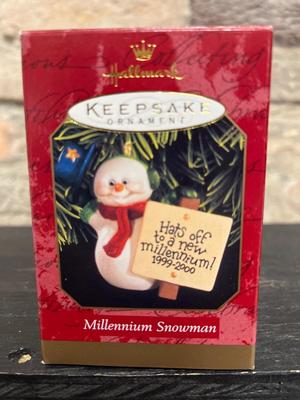 Hallmark Collector and Commemorative Ornaments