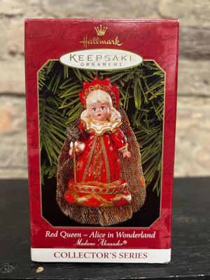 Hallmark Collector and Commemorative Ornaments