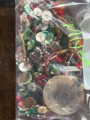 Asst Jewlery making beads